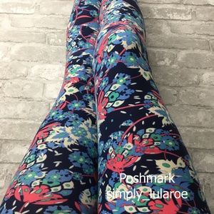 2/$20 LuLaRoe OS Blue Floral Leggings